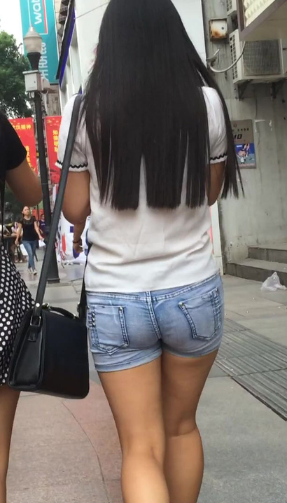 【视频】抓拍娉婷袅娜的极品雅致穿扮丰臀女神[JF-17RG]