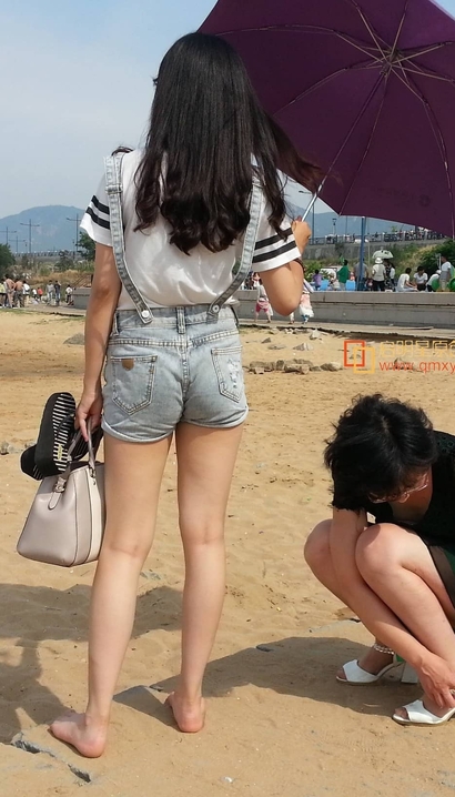 偶遇面若桃花的时尚热裤大长腿美女[XZ-1016]
