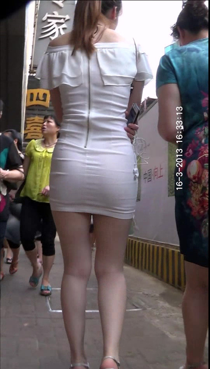 【视频】偶遇楚楚动人的性感雅致着装丰臀女生[XO-582Y]