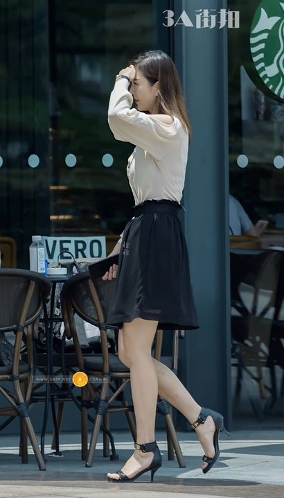 街拍环肥燕瘦的性感包臀裙长腿女神[YI-O267]