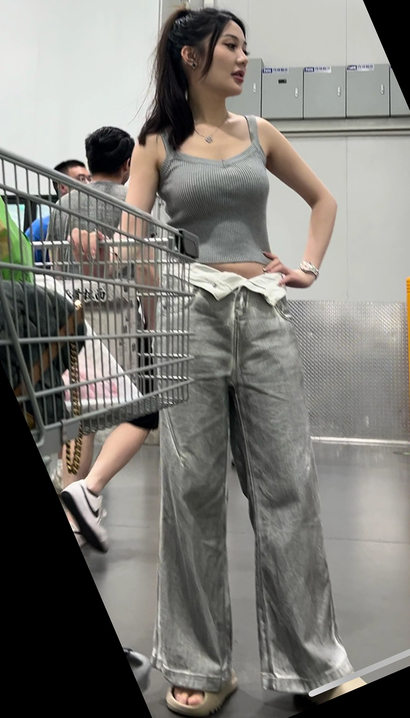【视频】一位翩若惊鸿的时尚紧身牛仔裤宽臀靓女[MA-8I1M]