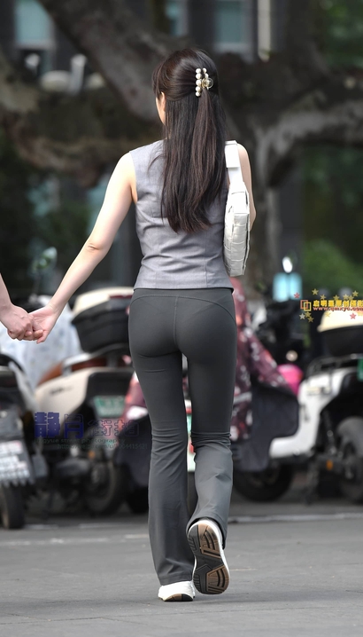 一个身材惹火的时尚紧身裤长腿女神[RY-J83P]