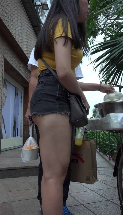 【视频】一个身材无懈可击的风尚雅致衣着宽臀美女[BM-ZMJZ]